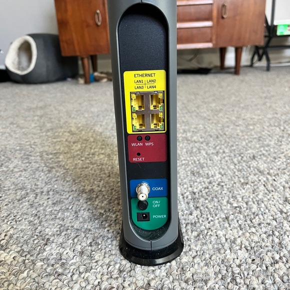 Motorola Modem and Router - Picture 3 of 5